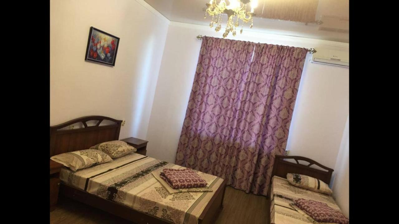 Бархат Tsandrypsj Buitenkant foto